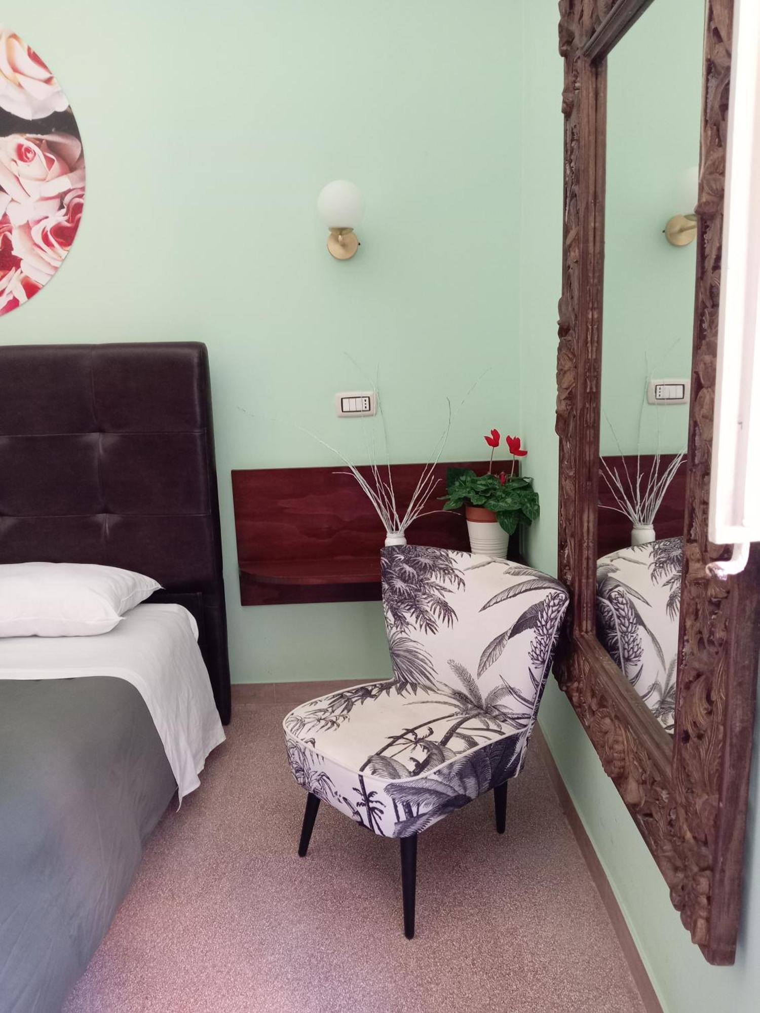 Piazza Verdi Liberty House Lecce Zewnętrze zdjęcie
