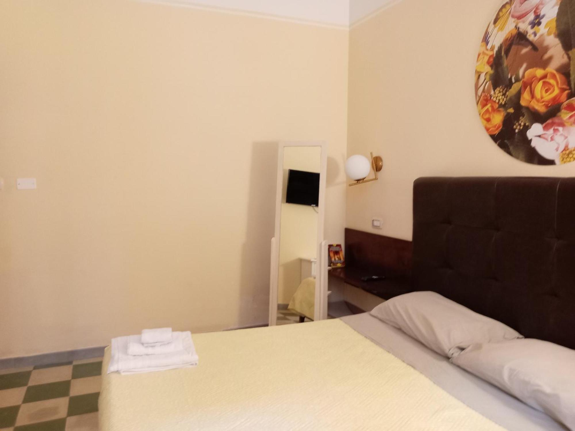 Piazza Verdi Liberty House Lecce Zewnętrze zdjęcie