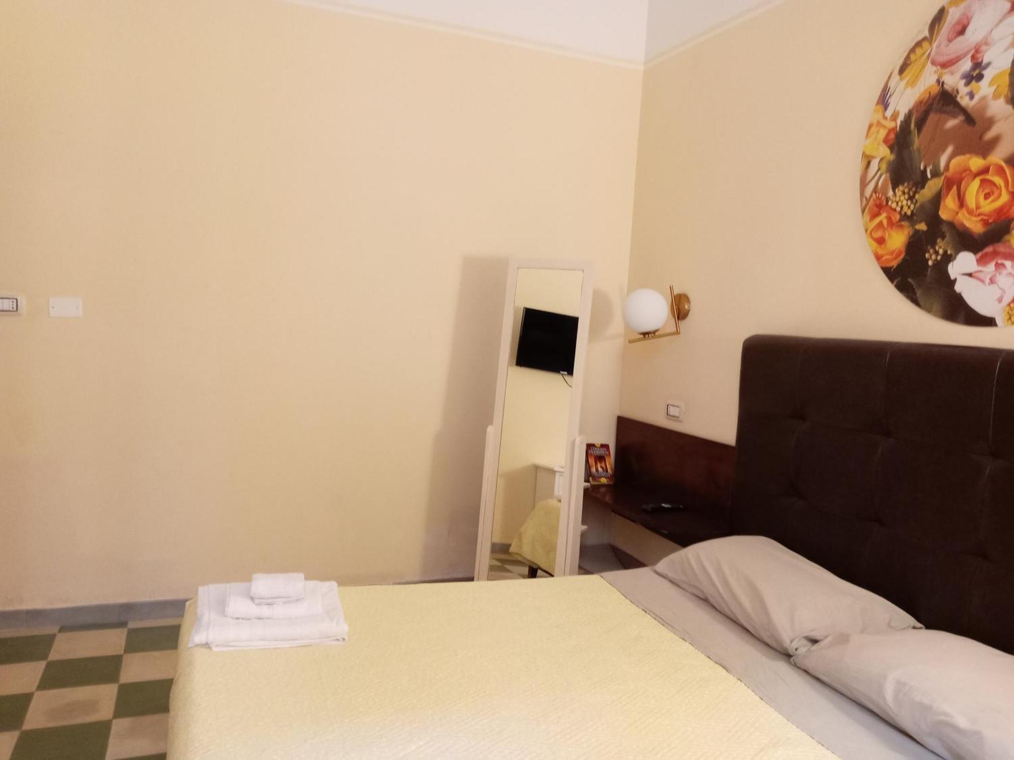 Piazza Verdi Liberty House Lecce Zewnętrze zdjęcie
