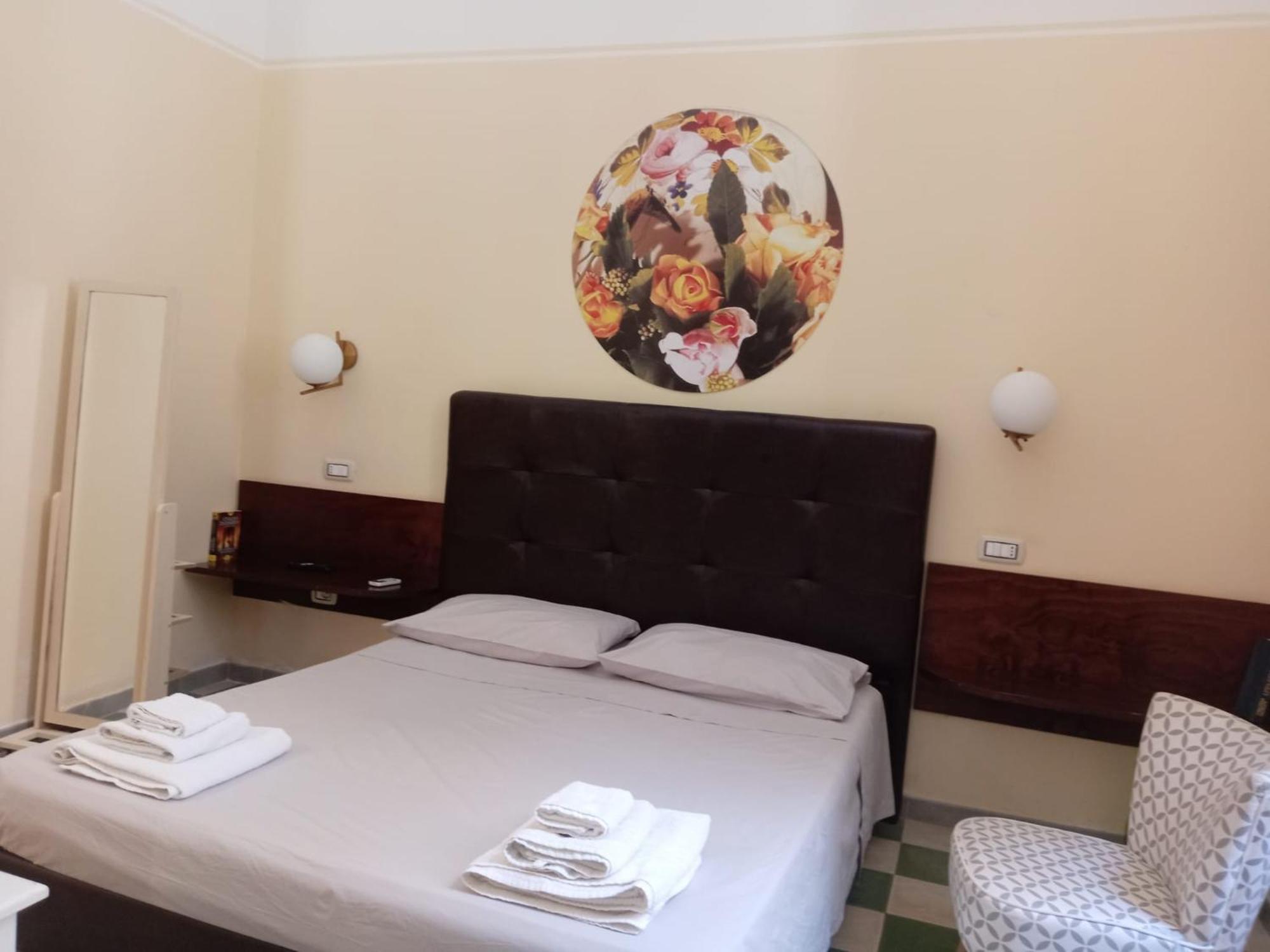 Piazza Verdi Liberty House Lecce Zewnętrze zdjęcie