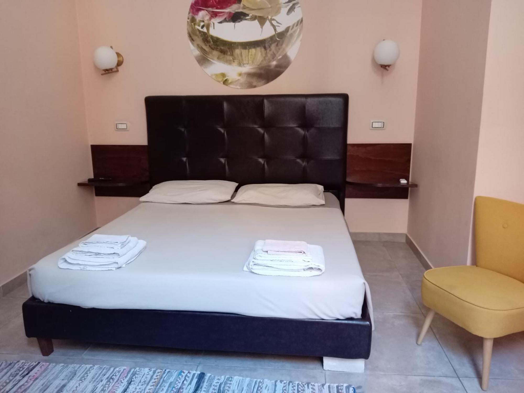 Piazza Verdi Liberty House Lecce Zewnętrze zdjęcie
