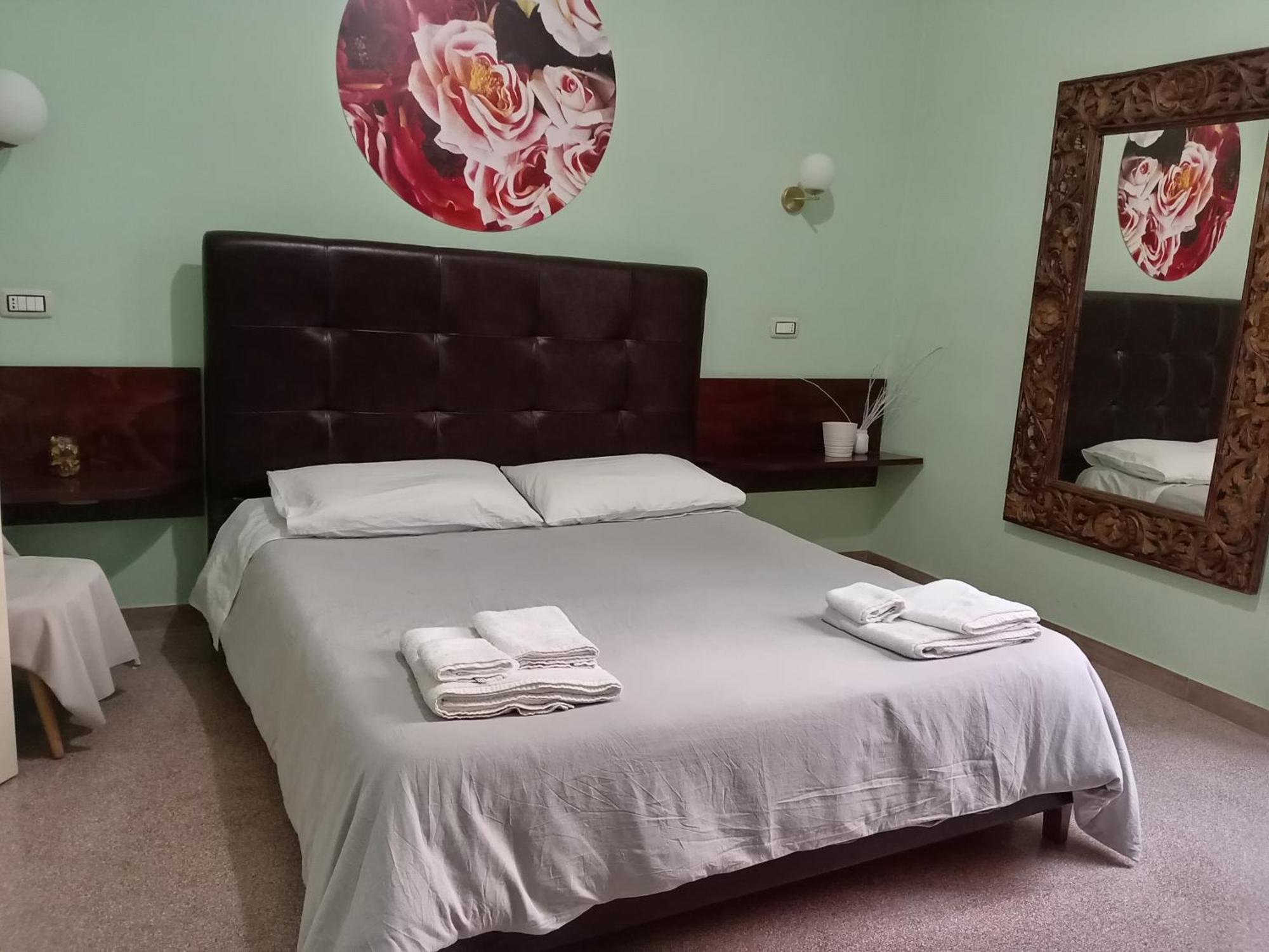 Piazza Verdi Liberty House Lecce Zewnętrze zdjęcie